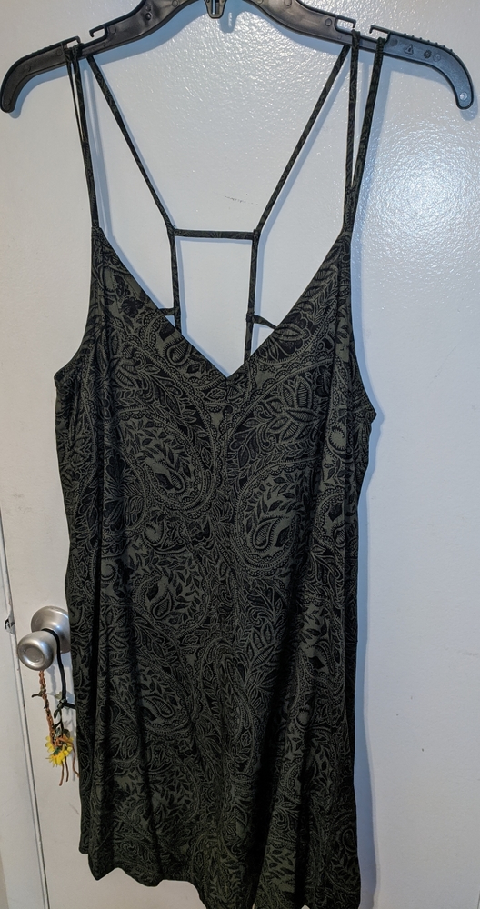 NWOT Abercrombie and Fitch Dress Sz Large